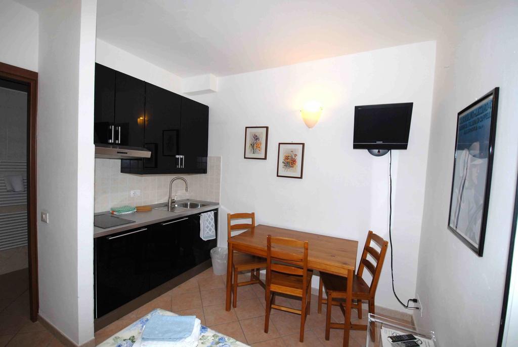 וירג'יו Hotel Luana מראה חיצוני תמונה