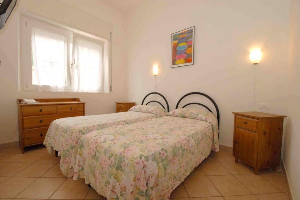 וירג'יו Hotel Luana מראה חיצוני תמונה