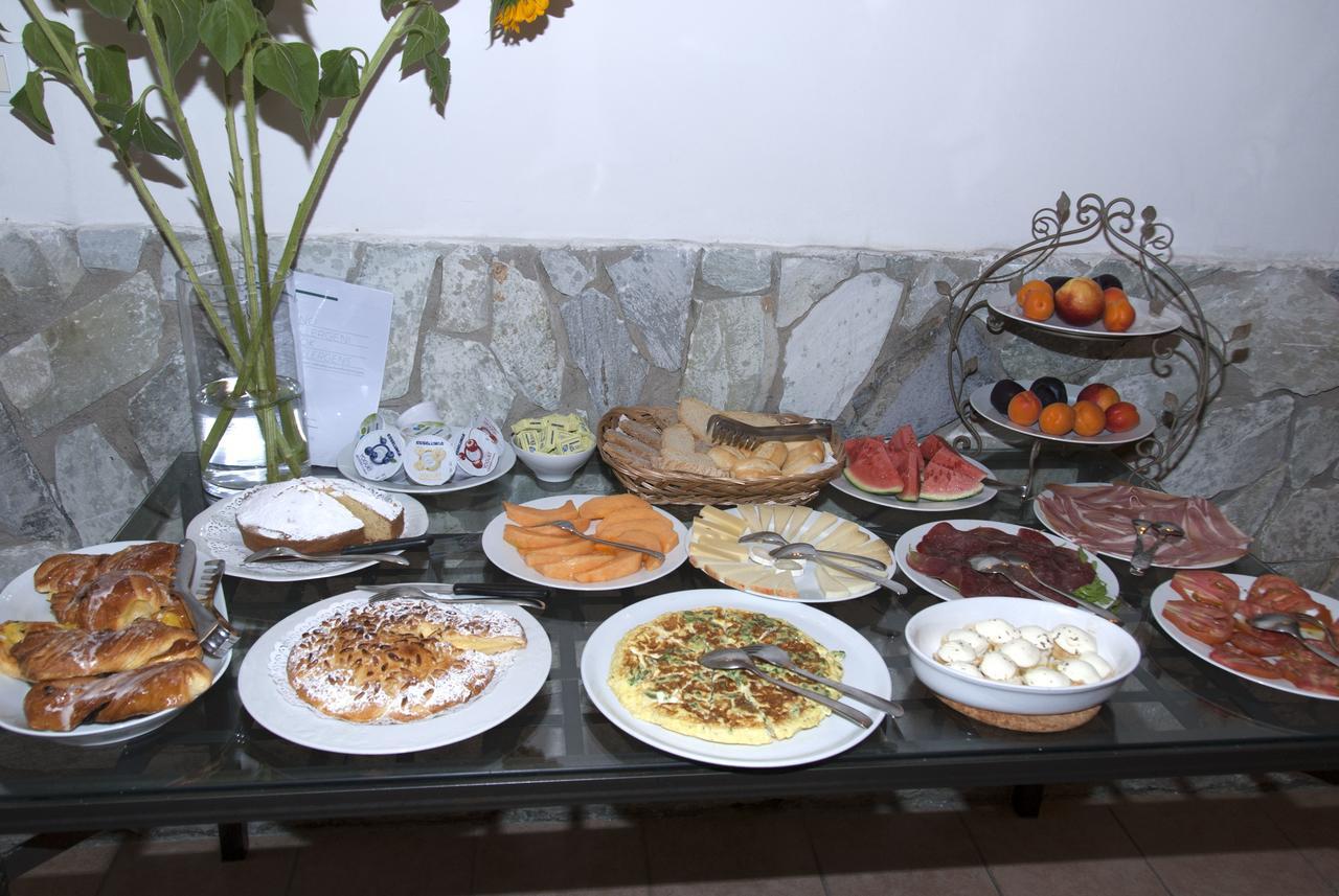 וירג'יו Hotel Luana מראה חיצוני תמונה